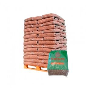 Palete com 65 sacos de 15 kg de pellets certificados Nature de 6 mm