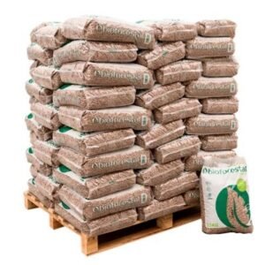 Palete com 70 sacos de pellets BIOFORESTAL